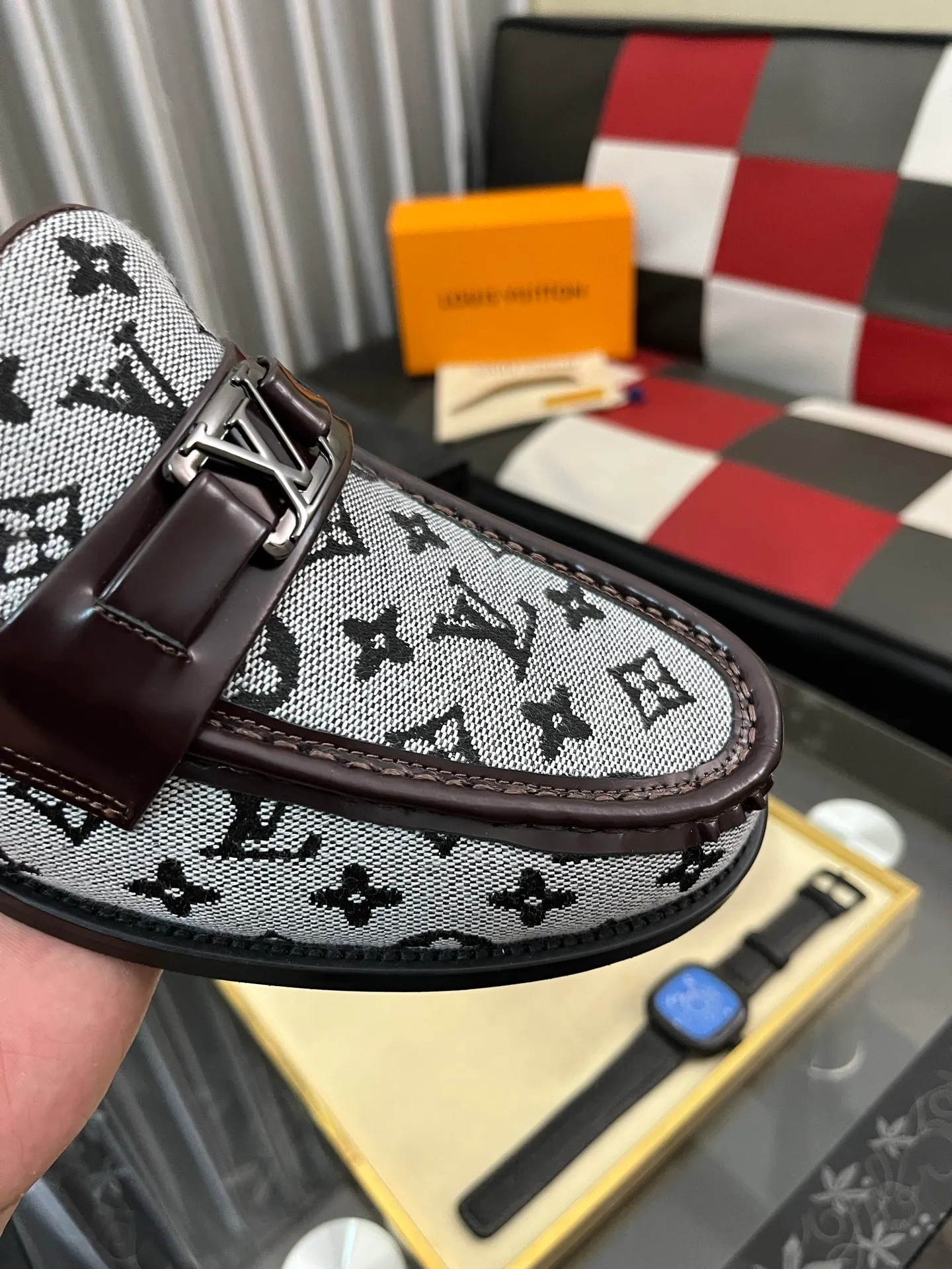 Men's Men's Shoes Men's Men's Shoes 💰520⌚️⌚️[LV] The most popular classic Louis Vuitton leather shoes. Synchronized with the official website, the upper adopts Italian imported upper embossing➕comfortable cowhide lining, fashionable atmosphere, unique brand and unique craftsmanship. Highlighting the hot style of the new year. Stop hesitating, stop wandering, get it now. Code number: 38--44. 3️⃣colors available
